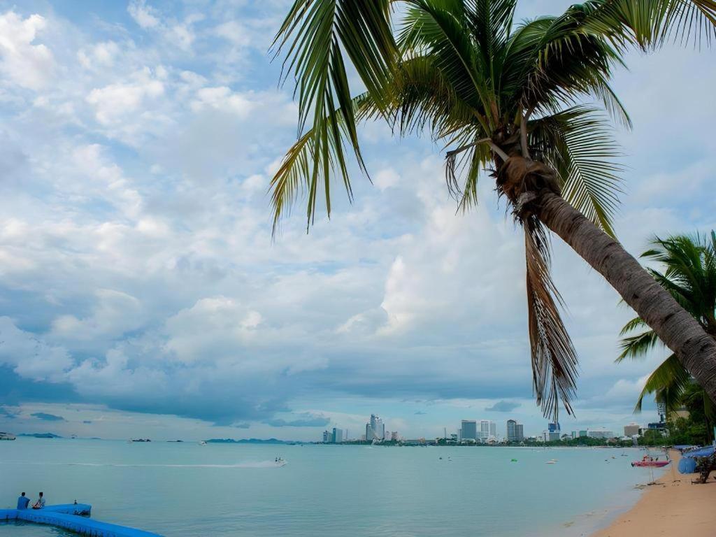 Lido Beach Hotel Pattaya Luaran gambar