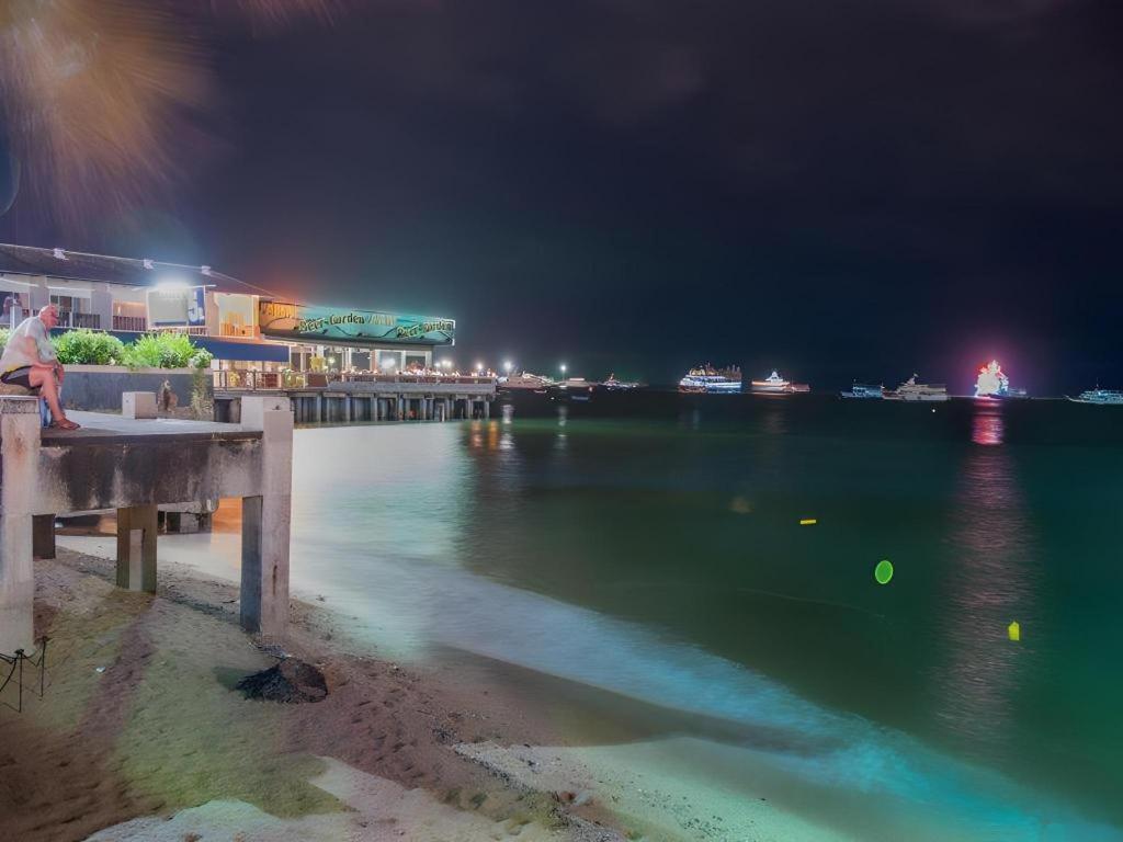 Lido Beach Hotel Pattaya Luaran gambar