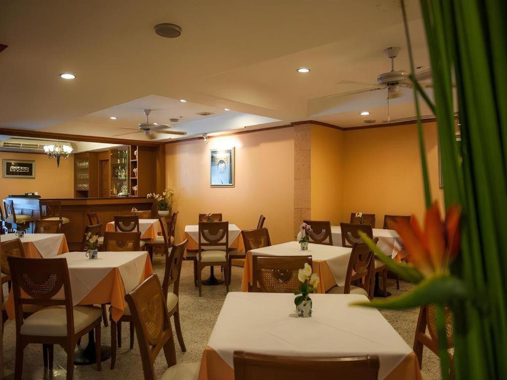Lido Beach Hotel Pattaya Luaran gambar