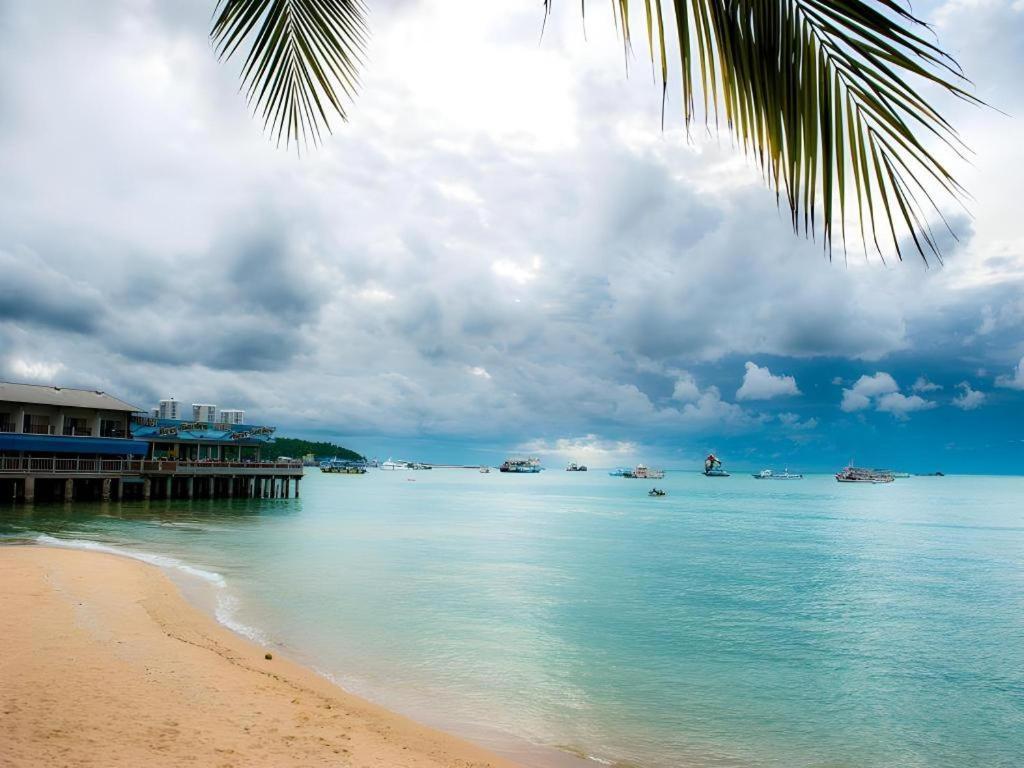 Lido Beach Hotel Pattaya Luaran gambar
