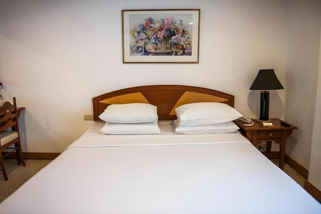 Lido Beach Hotel Pattaya Luaran gambar