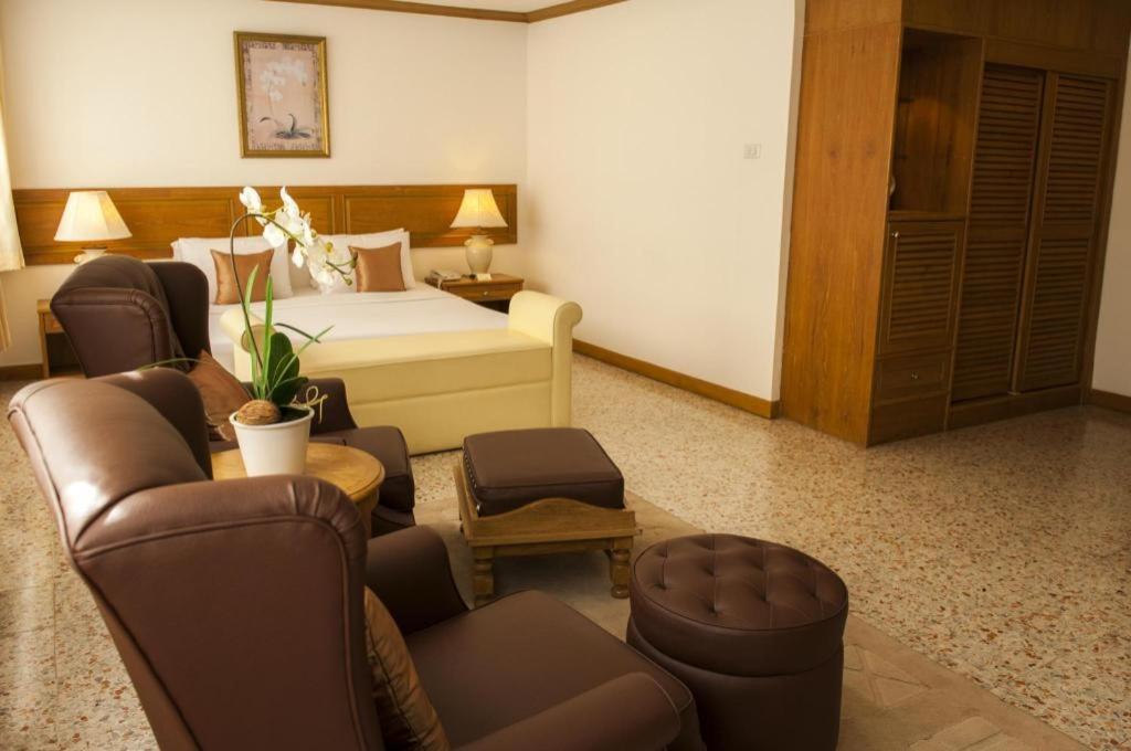 Lido Beach Hotel Pattaya Luaran gambar