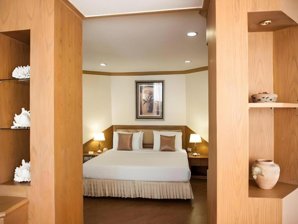 Lido Beach Hotel Pattaya Luaran gambar