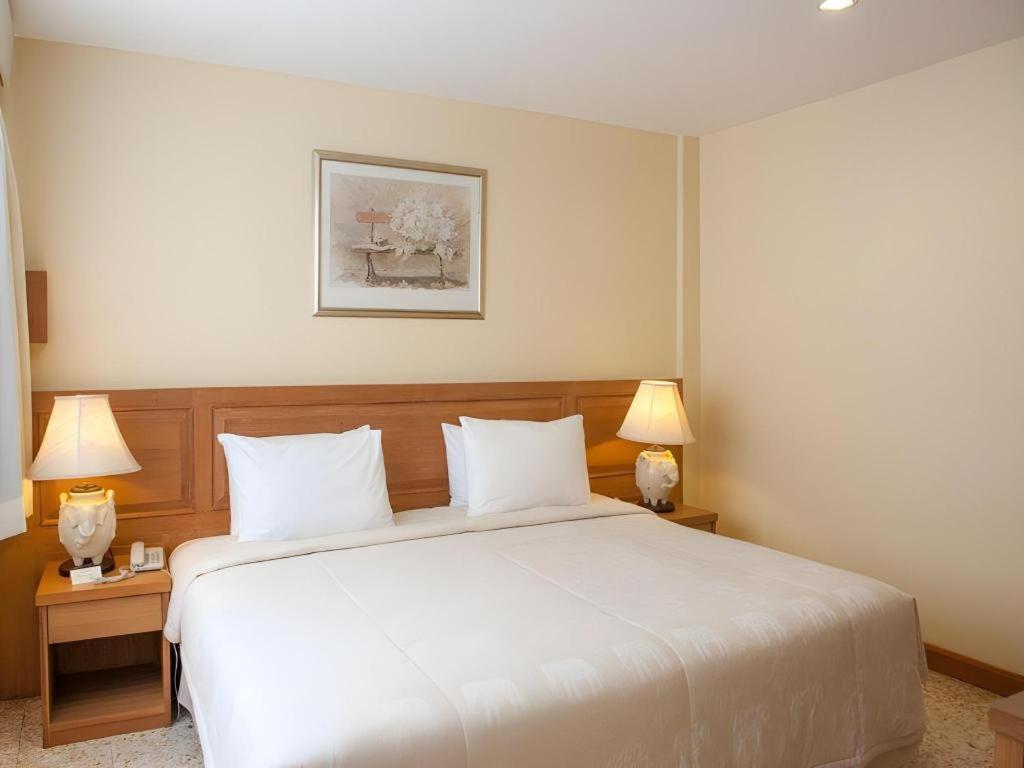 Lido Beach Hotel Pattaya Luaran gambar