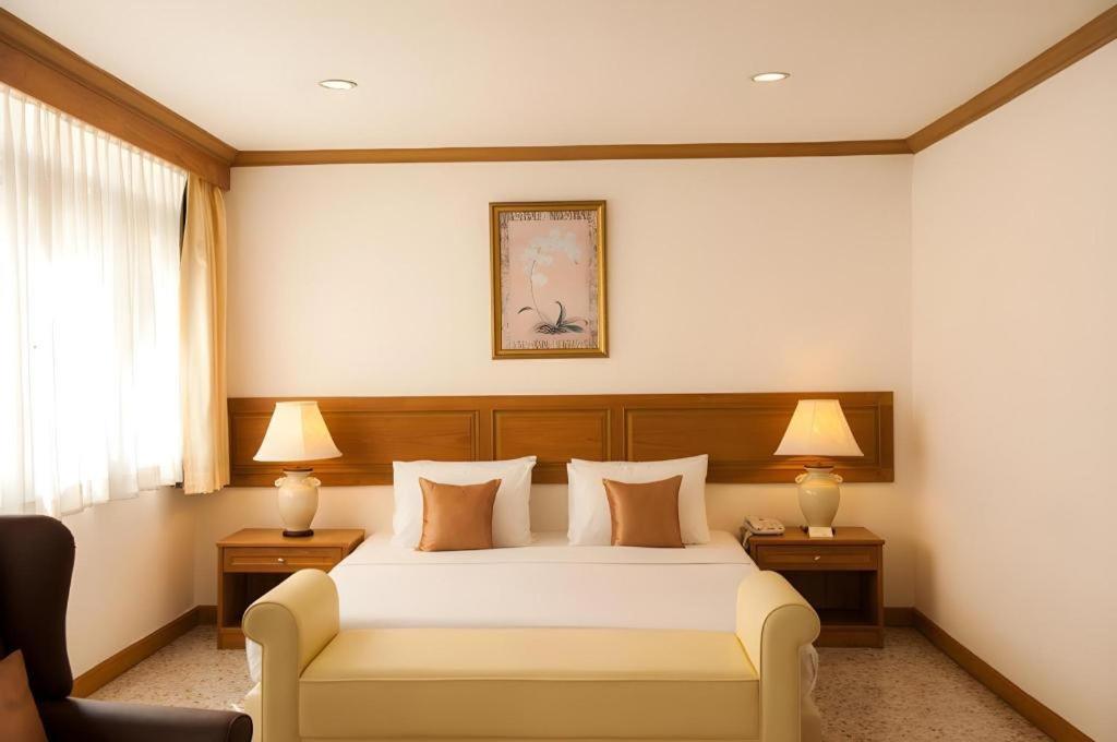 Lido Beach Hotel Pattaya Luaran gambar